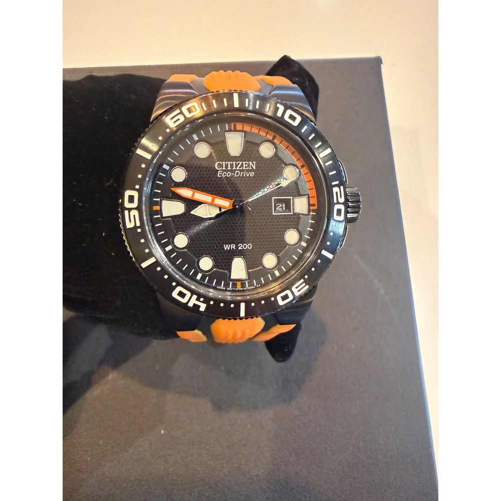 Citizen Eco Drive WR200 Dive Watch Orange Black Rubber Strap Mens Waterproof
